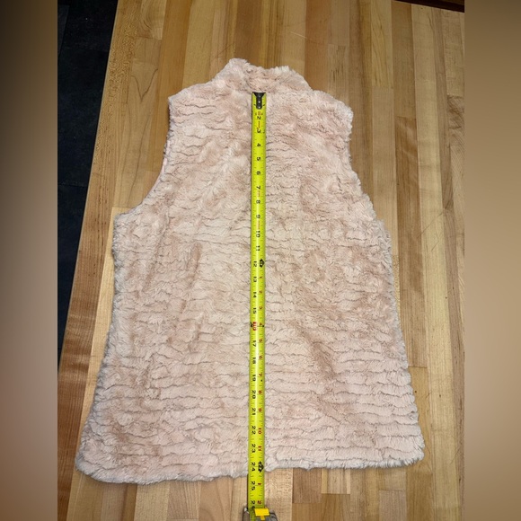 Baccini Soft pink Fleece Vest - Picture 7 of 7